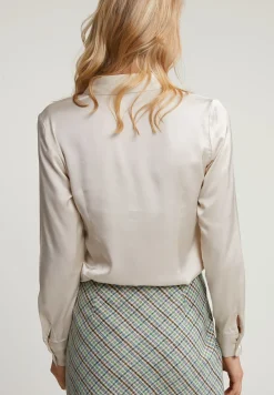 Sale River Woods Beige klassieke blouse met knopen -