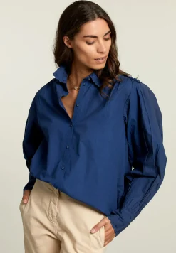 Discount River Woods Blauwe blouse met knopen -