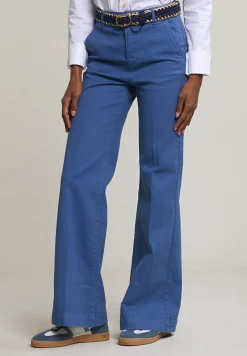 Hot River Woods Blauwe klassieke stretch broek -