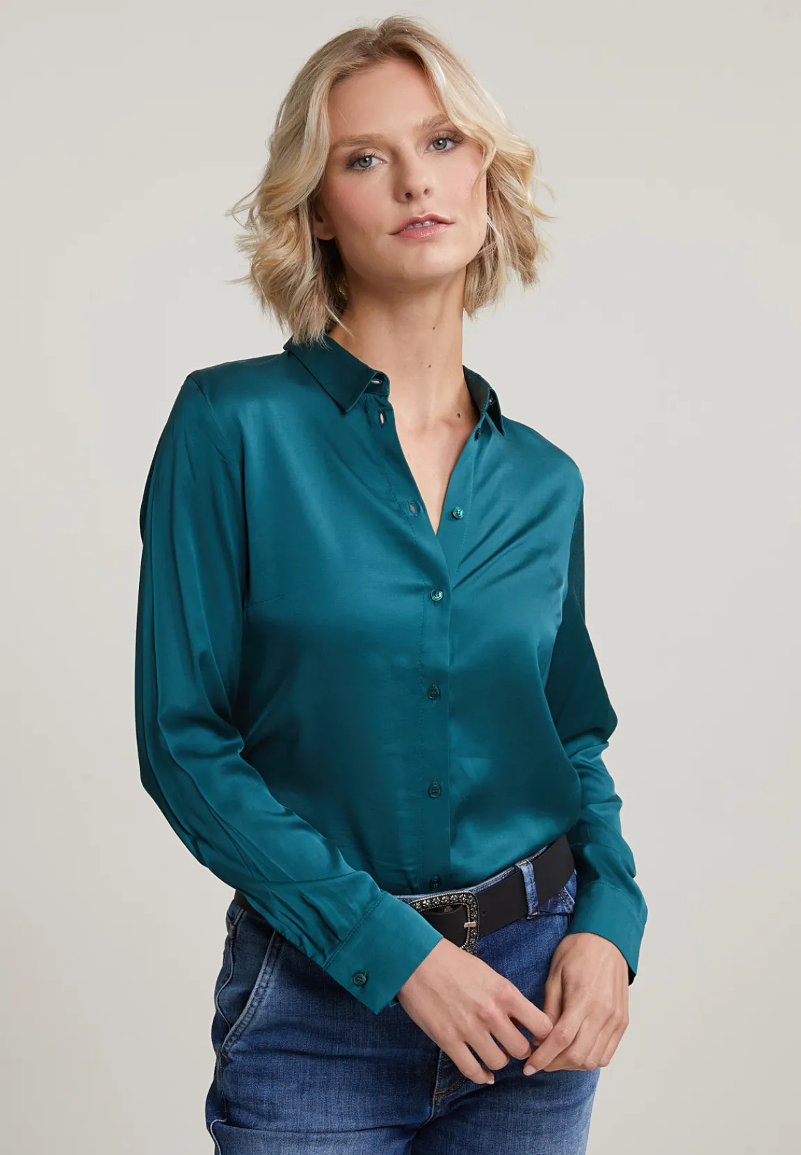 Hot River Woods Blauw/groene klassieke blouse met knopen -