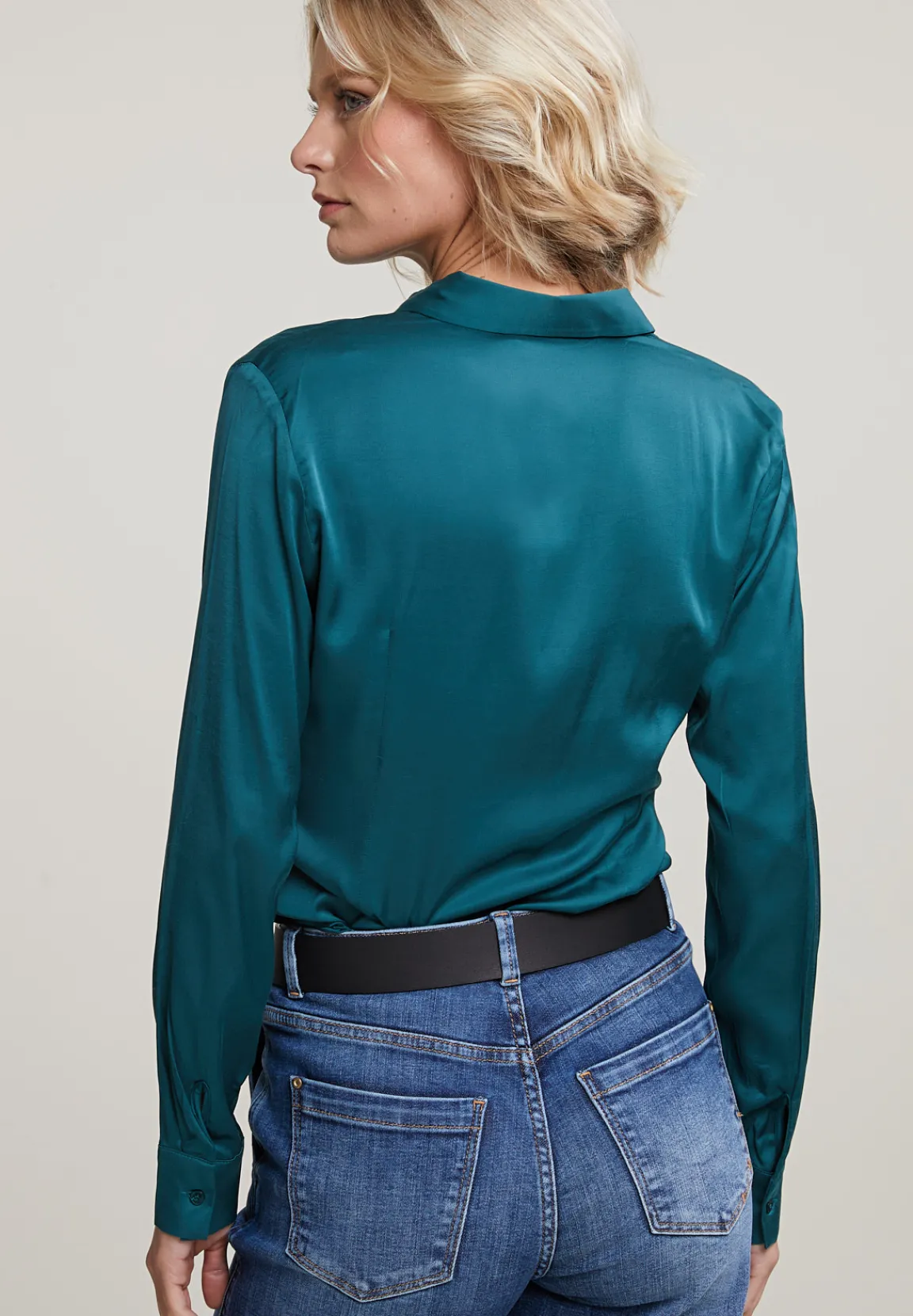 Hot River Woods Blauw/groene klassieke blouse met knopen -