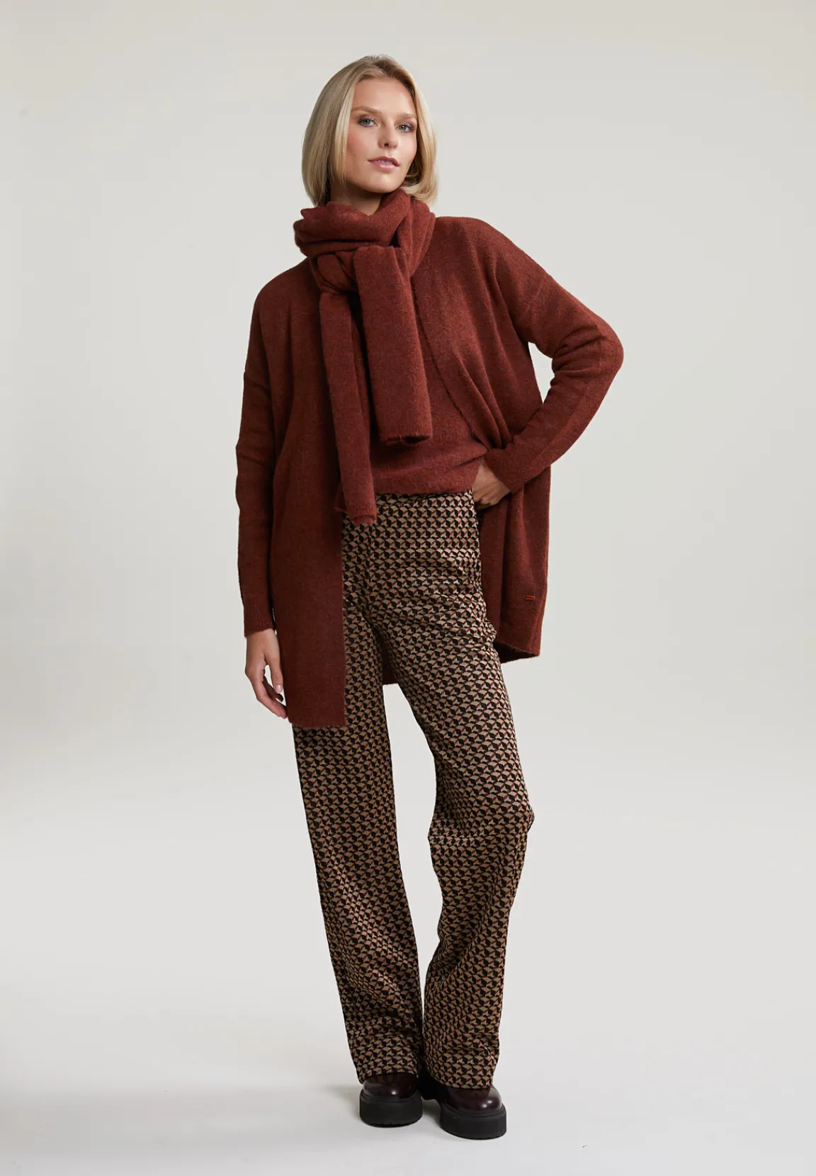 Discount River Woods Bruine lange V-hals cardigan lange mouwen -