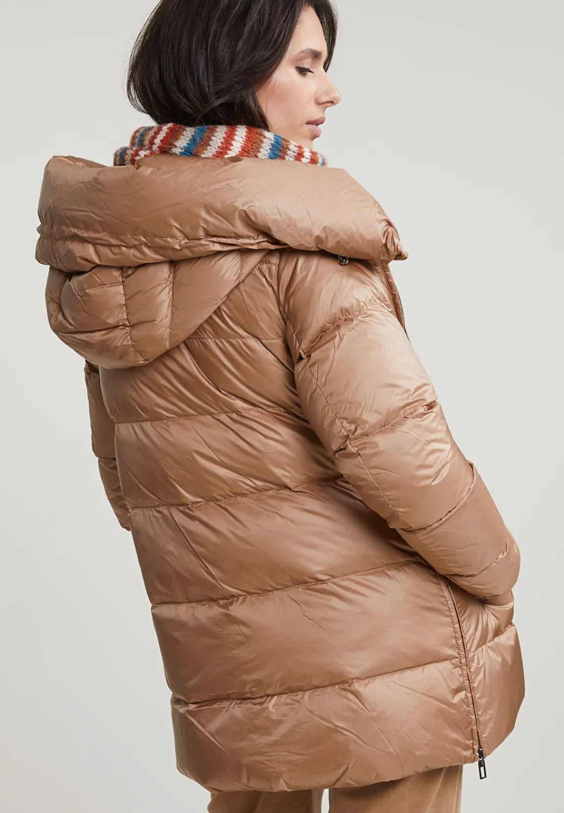 Best River Woods Camel korte donsjas met kap -