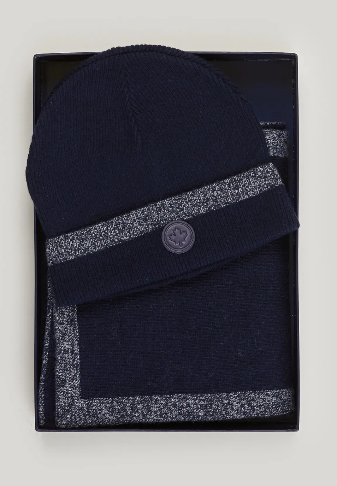 Clearance River Woods Doos sjaal en muts navy voor heren -