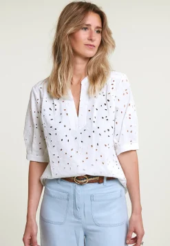 Hot River Woods Ecru geborduurde V-hals blouse -