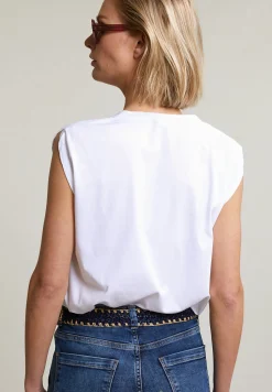 Hot River Woods Ecru mouwloze geborduurde blouse -