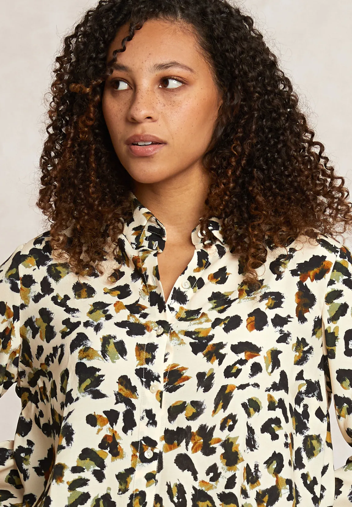 Online River Woods Fantasie blouse lange mouwen beige/zwart -