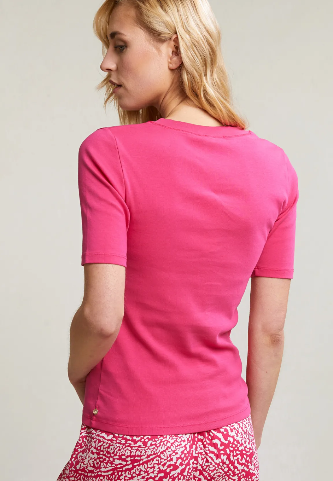 Fashion River Woods Fuchsia basic V-hals T-shirt 1/2 mouw -