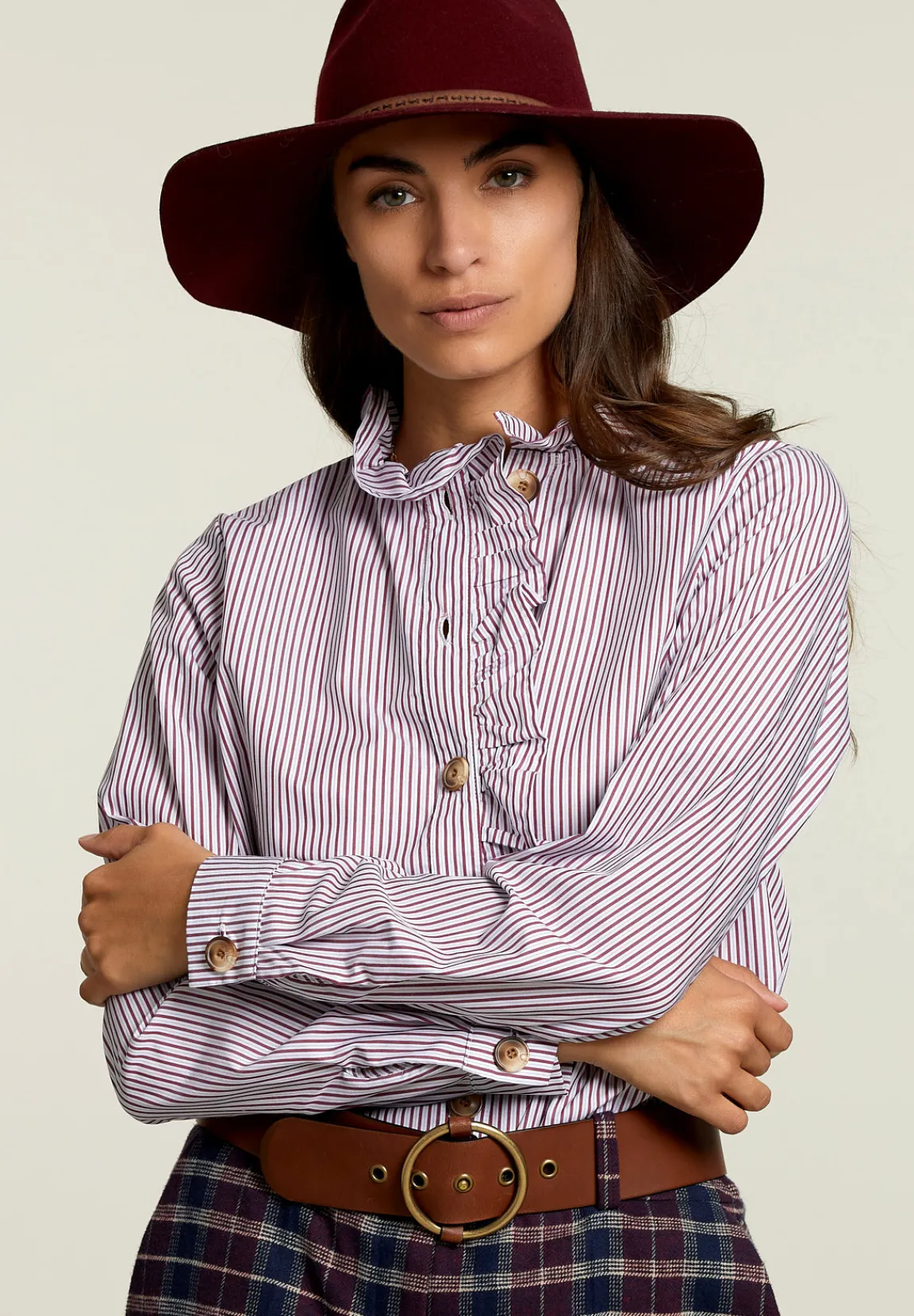 Discount River Woods Gestreepte blouse ruffelkraag rood/wit -