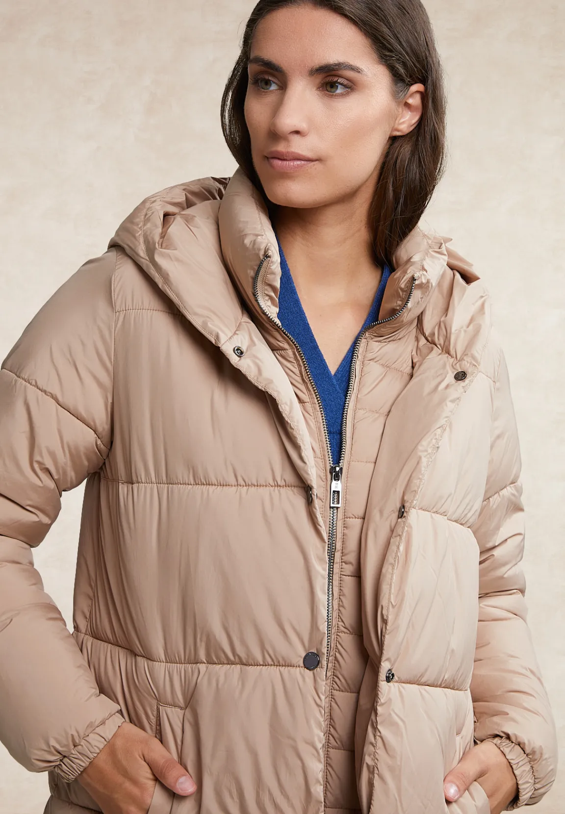 Discount River Woods Gewatteerde jas met kap beige -
