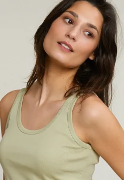 Discount River Woods Groen basic topje -