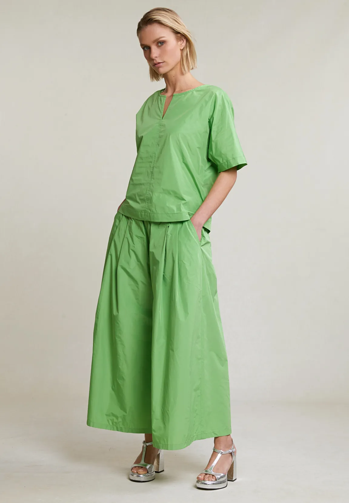 Sale River Woods Groene V-hals blouse -