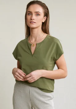Sale River Woods Kaki mouwloze V-hals T-shirt -