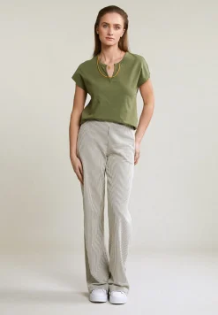 Sale River Woods Kaki mouwloze V-hals T-shirt -