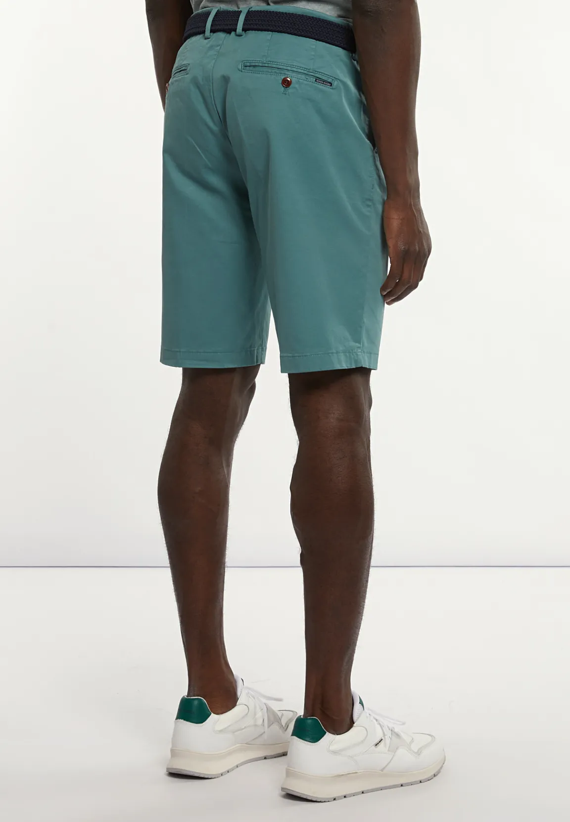 Best River Woods Katoenen basic stretch chinoshort opal green -