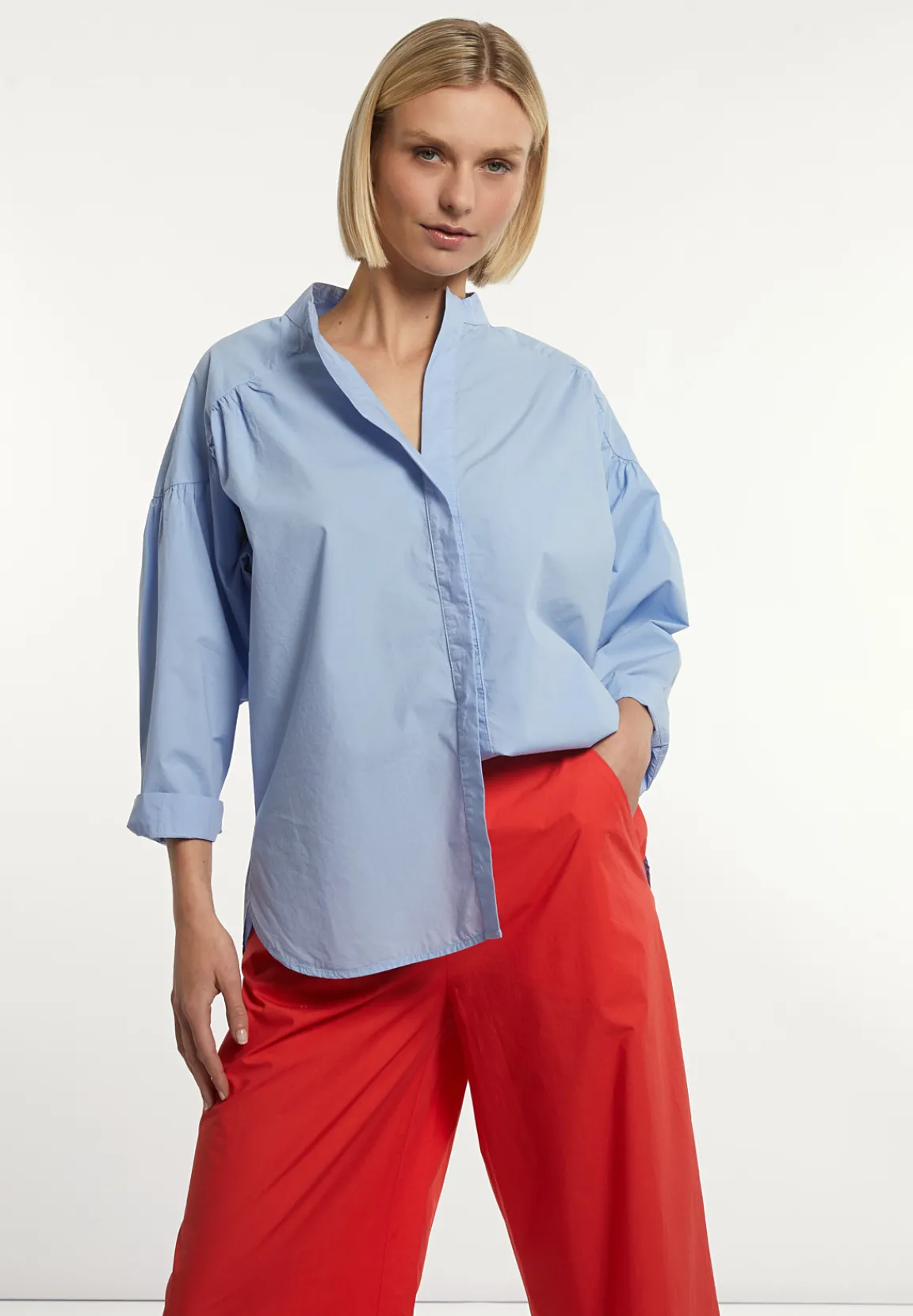 Online River Woods Katoenen effen oversized V-hals blouse blauw -