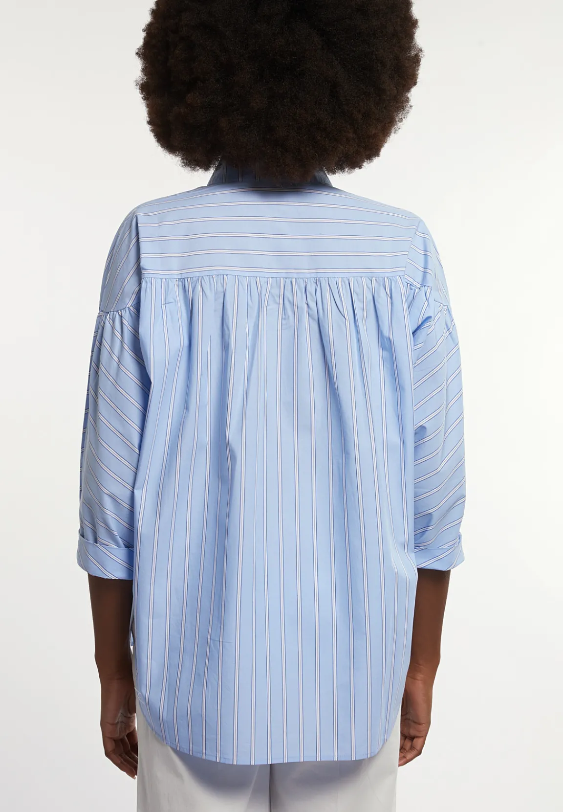 Outlet River Woods Katoenen gestreepte oversized V-hals blouse blauw/wit -
