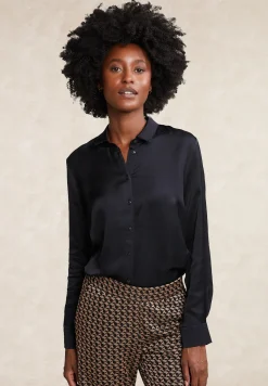 Hot River Woods Klassieke blouse zwart -