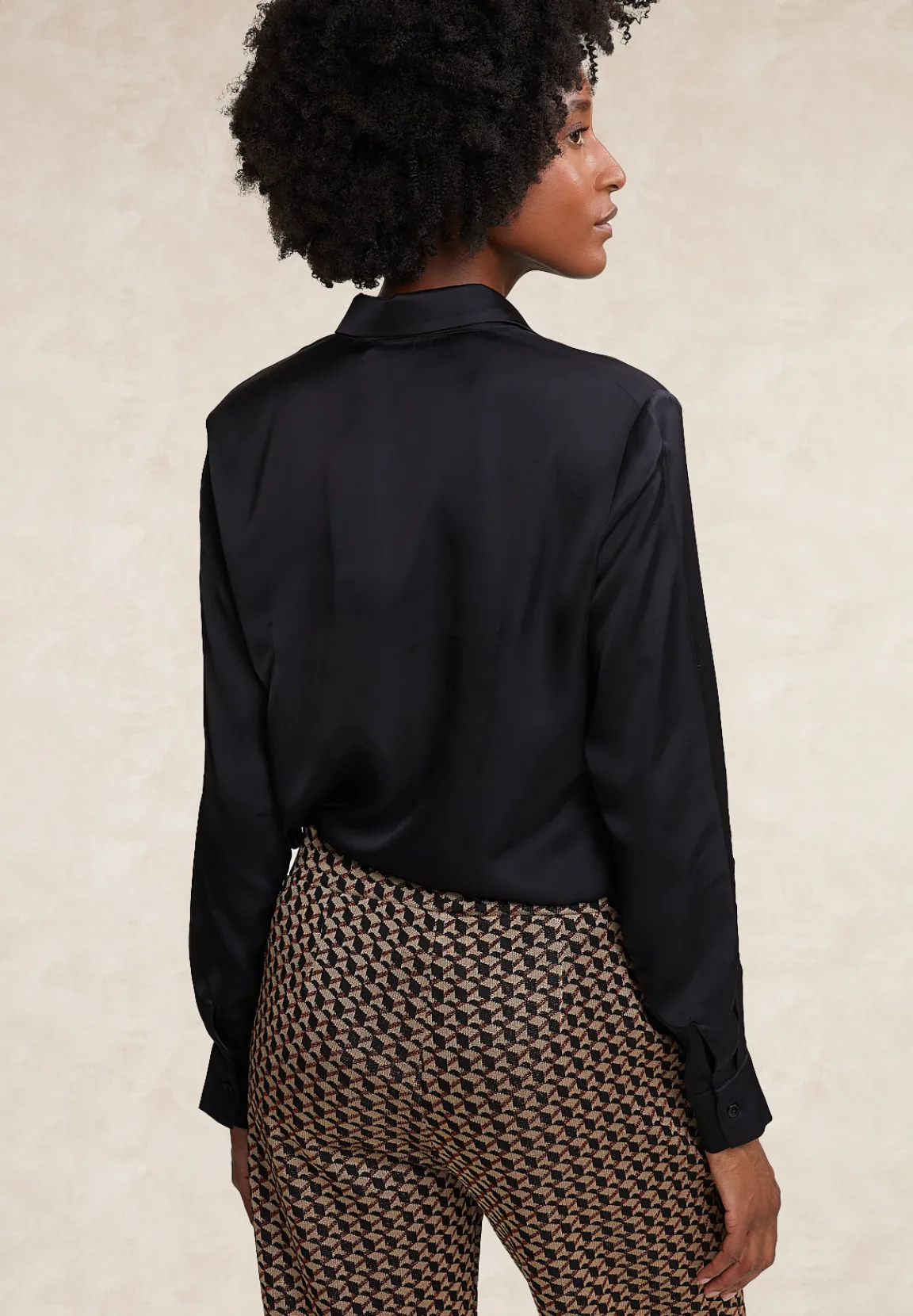 Hot River Woods Klassieke blouse zwart -