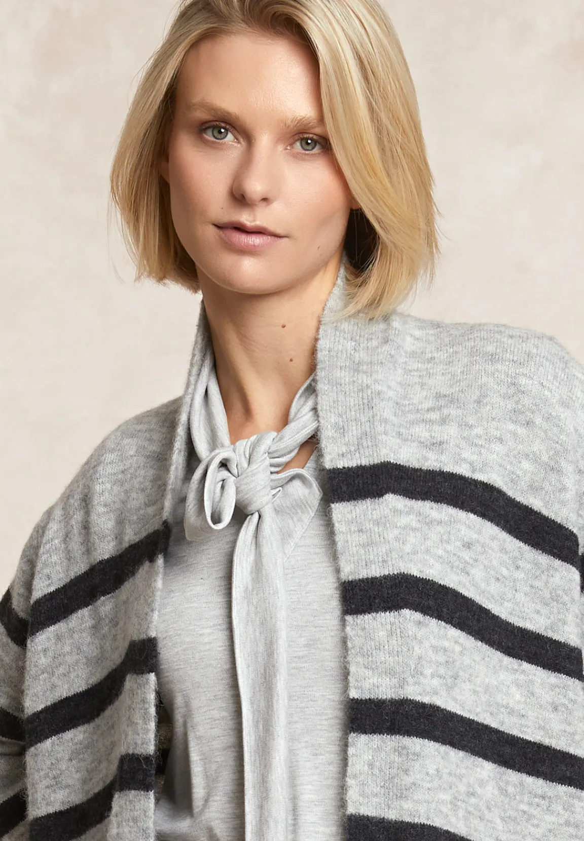 Hot River Woods Lange gestreepte V-hals jersey cardigan opgestikte zakken zwart/grijs -