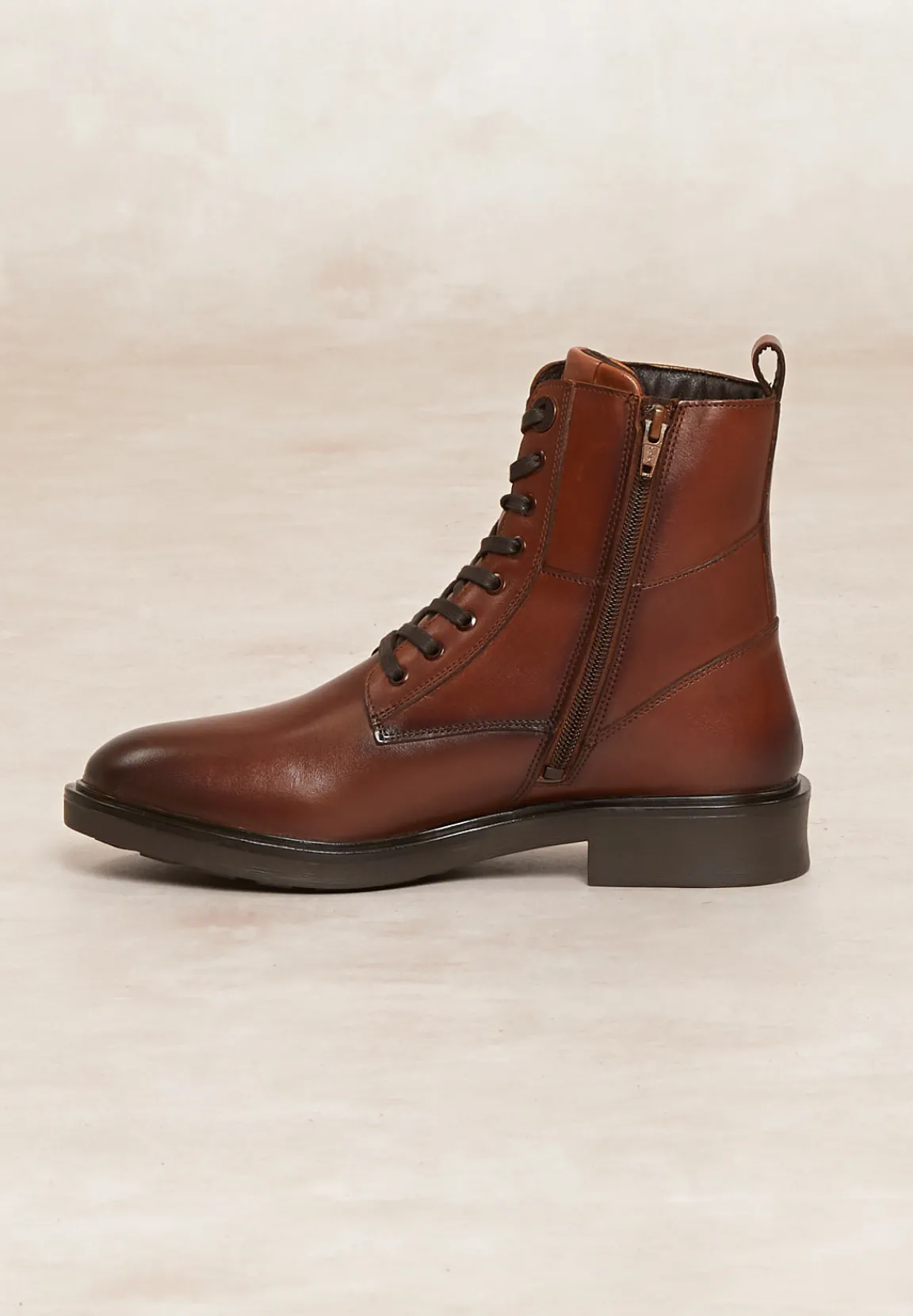 Discount River Woods Lederen enkellaarsjes met veters en ritsen bruin -