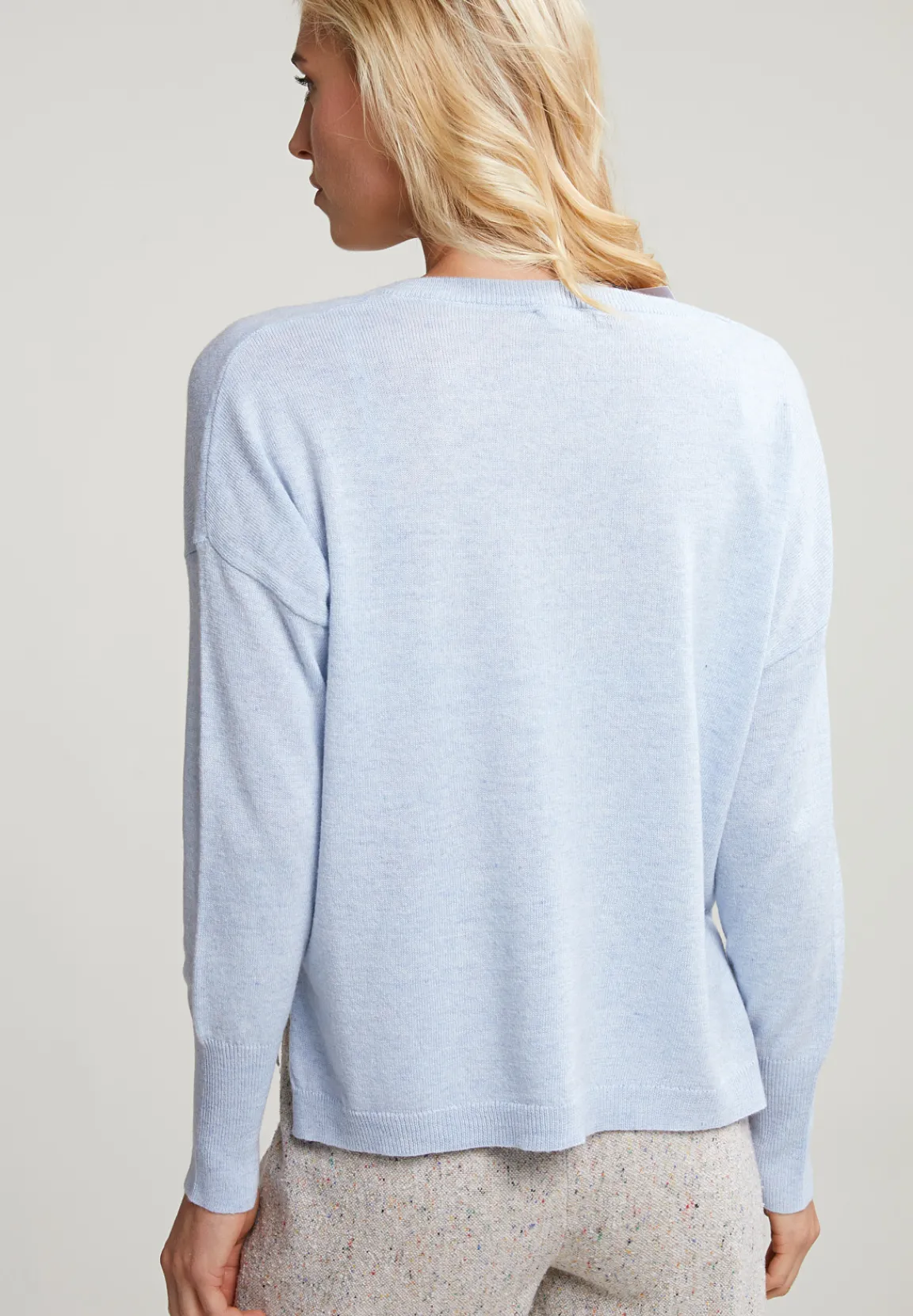 Sale River Woods Lichtblauwe basic V-hals trui lange mouwen -