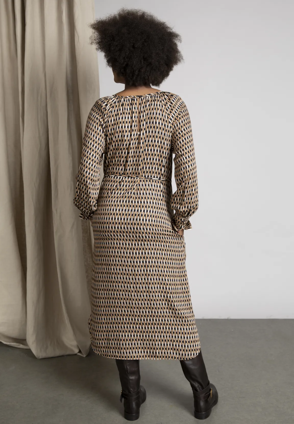 Hot River Woods Loszittende jurk in viscose in bruin -