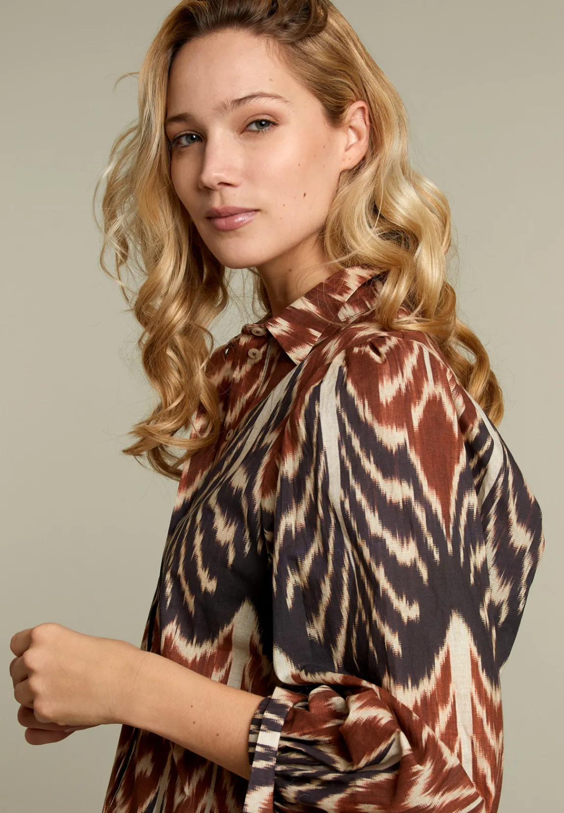 Hot River Woods Multicolor blouse met pofmouwen -