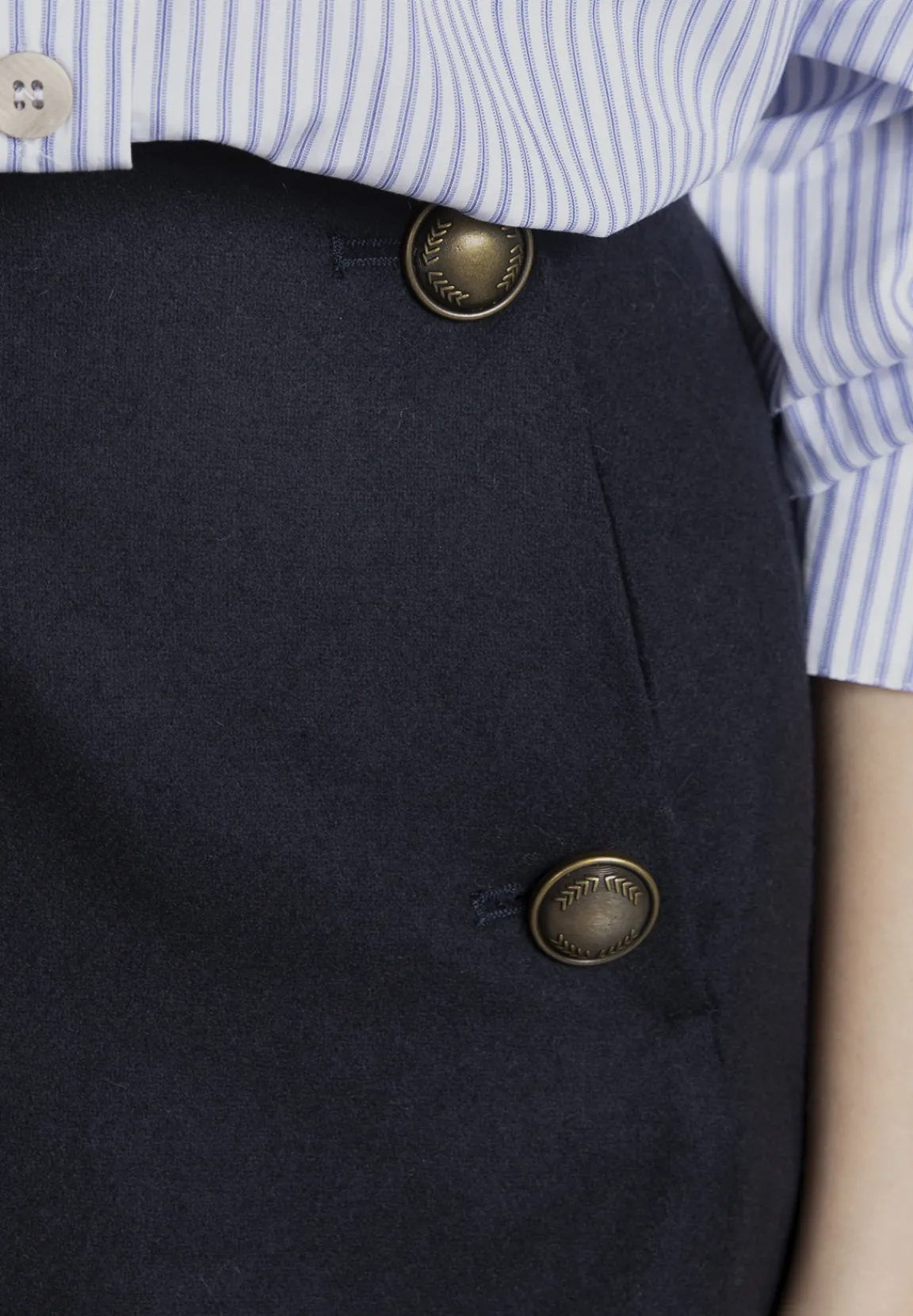 Hot River Woods Navy minirok met knopen -