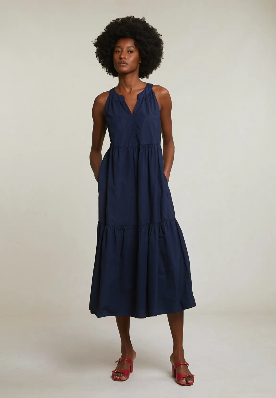 Outlet River Woods Navy mouwloze V-hals jurk -