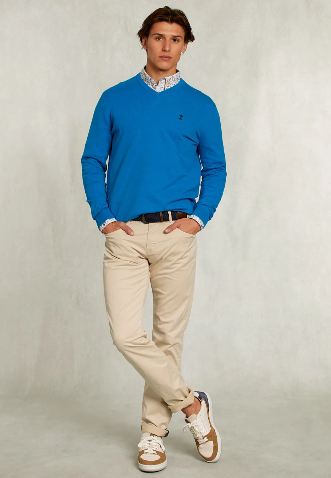 Clearance River Woods Normal fit basic katoenen V-hals trui tropical blue mix -
