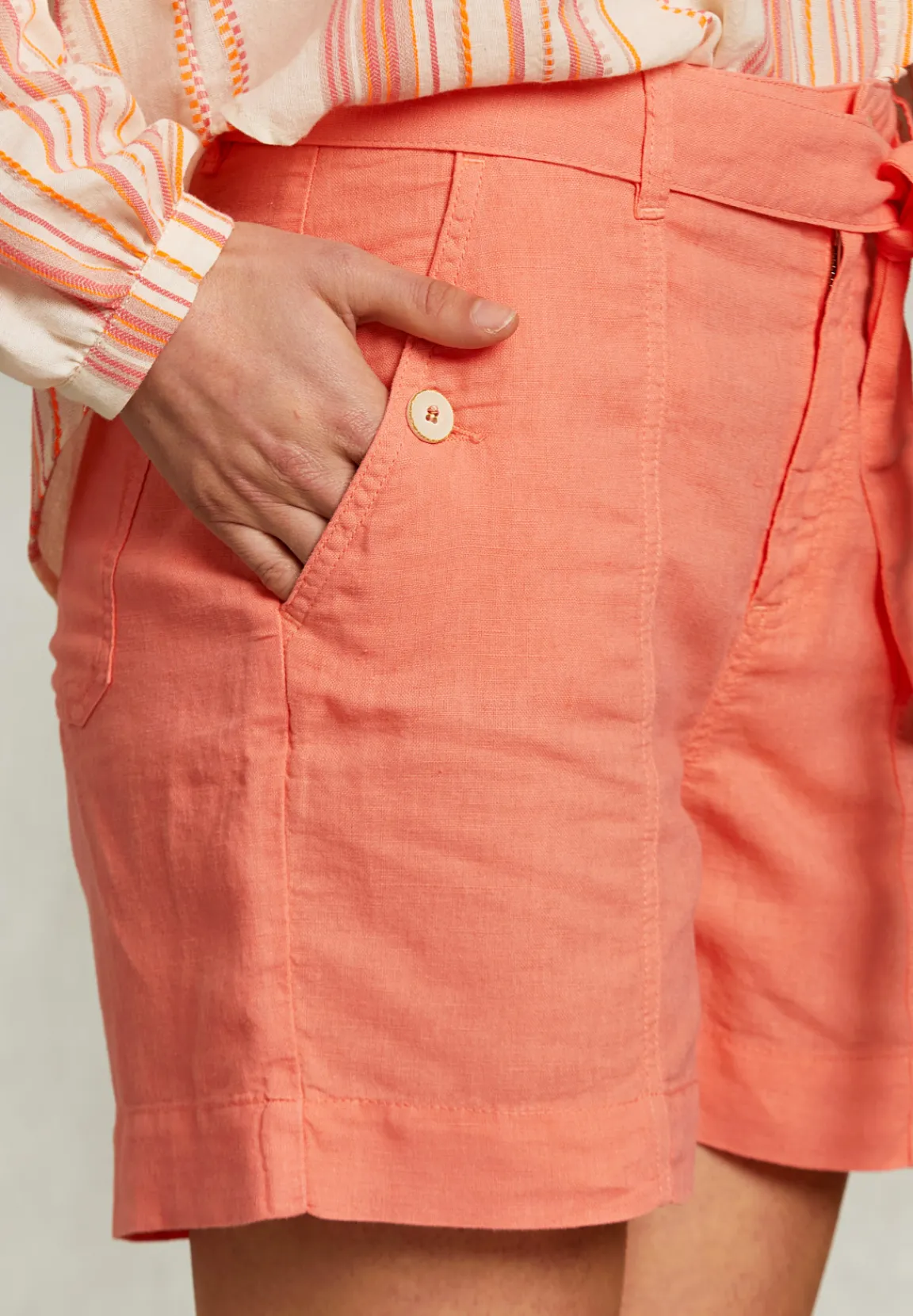 Hot River Woods Oranje linnen short met riem -