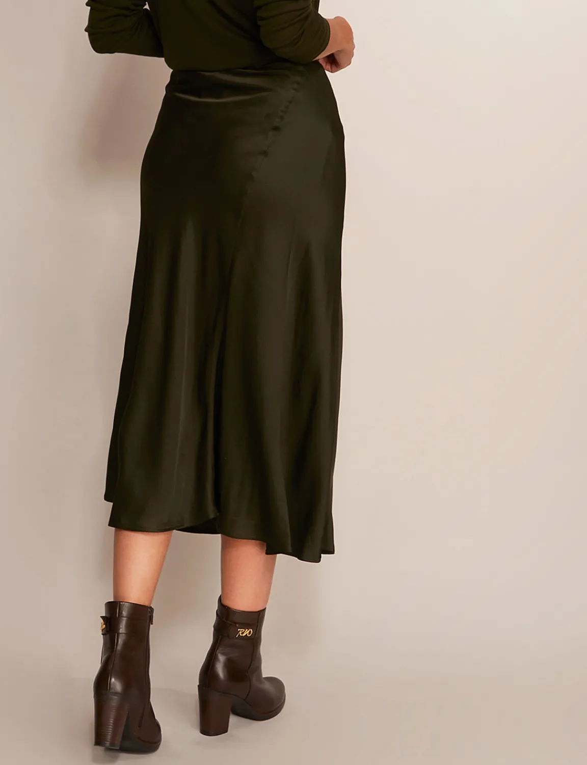 Fashion River Woods Satijnen midirok in groen -