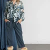 New River Woods Slipoverblouse met verwijderbare sjaal in blauw -