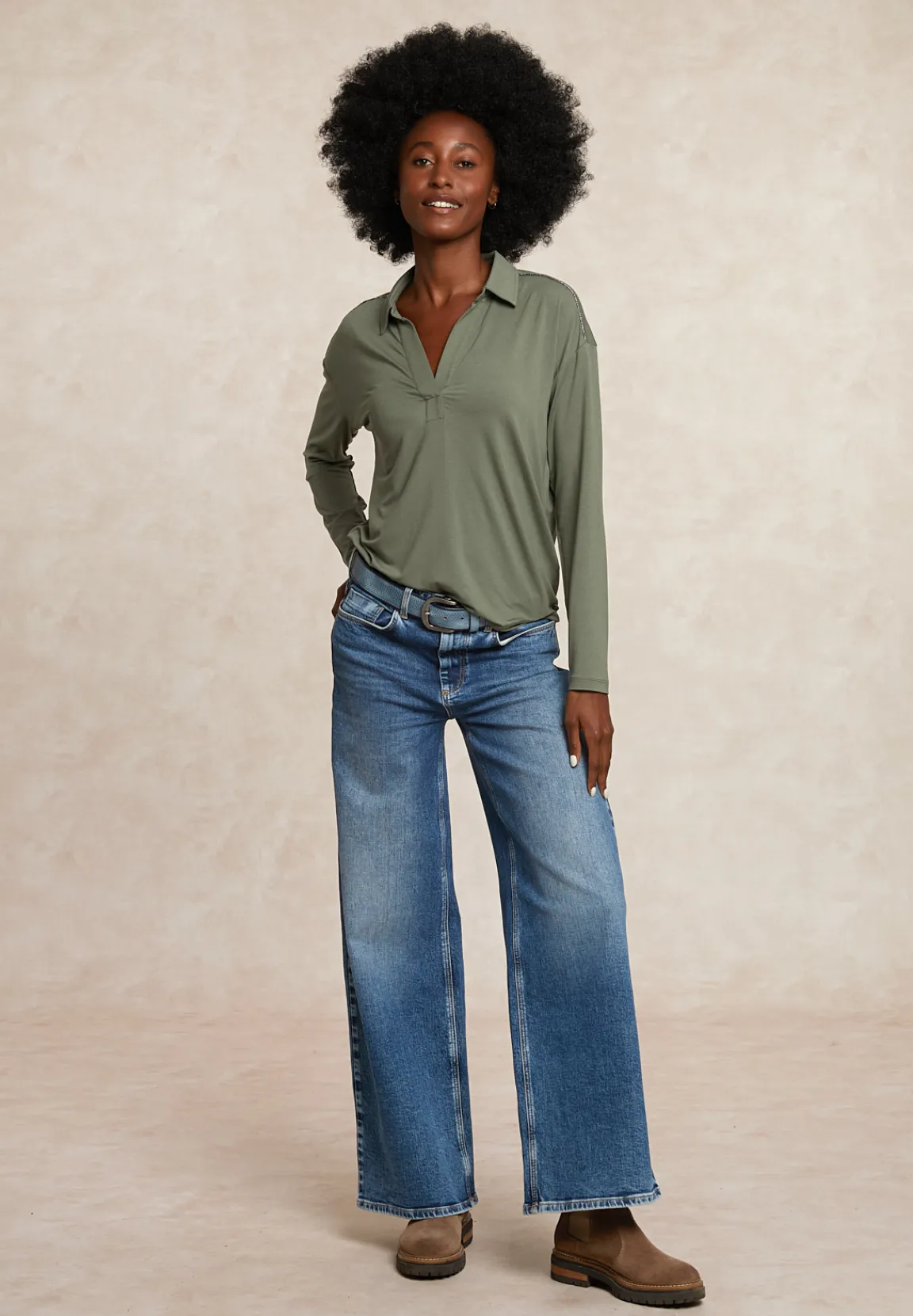Fashion River Woods Viscose V-hals blouse glitter detail kaki -