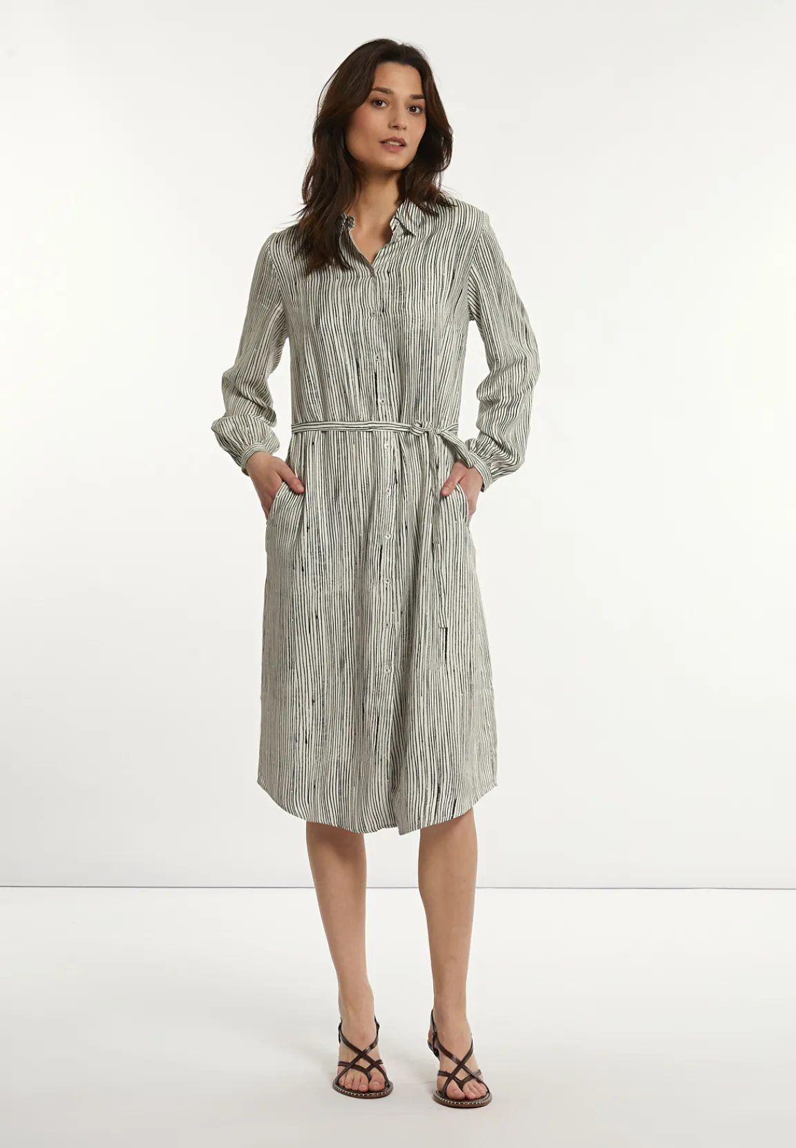 New River Woods Wijde gestreepte jurk met riem zwart/wit -