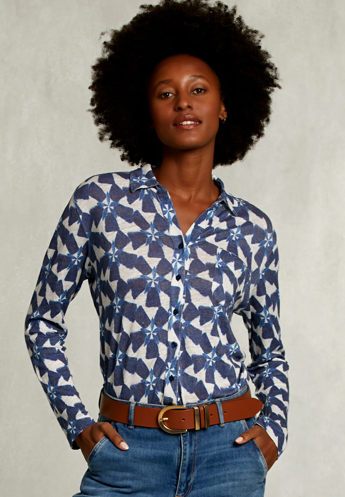 Sale River Woods Wit/blauwe linnen T-shirt met knopen -