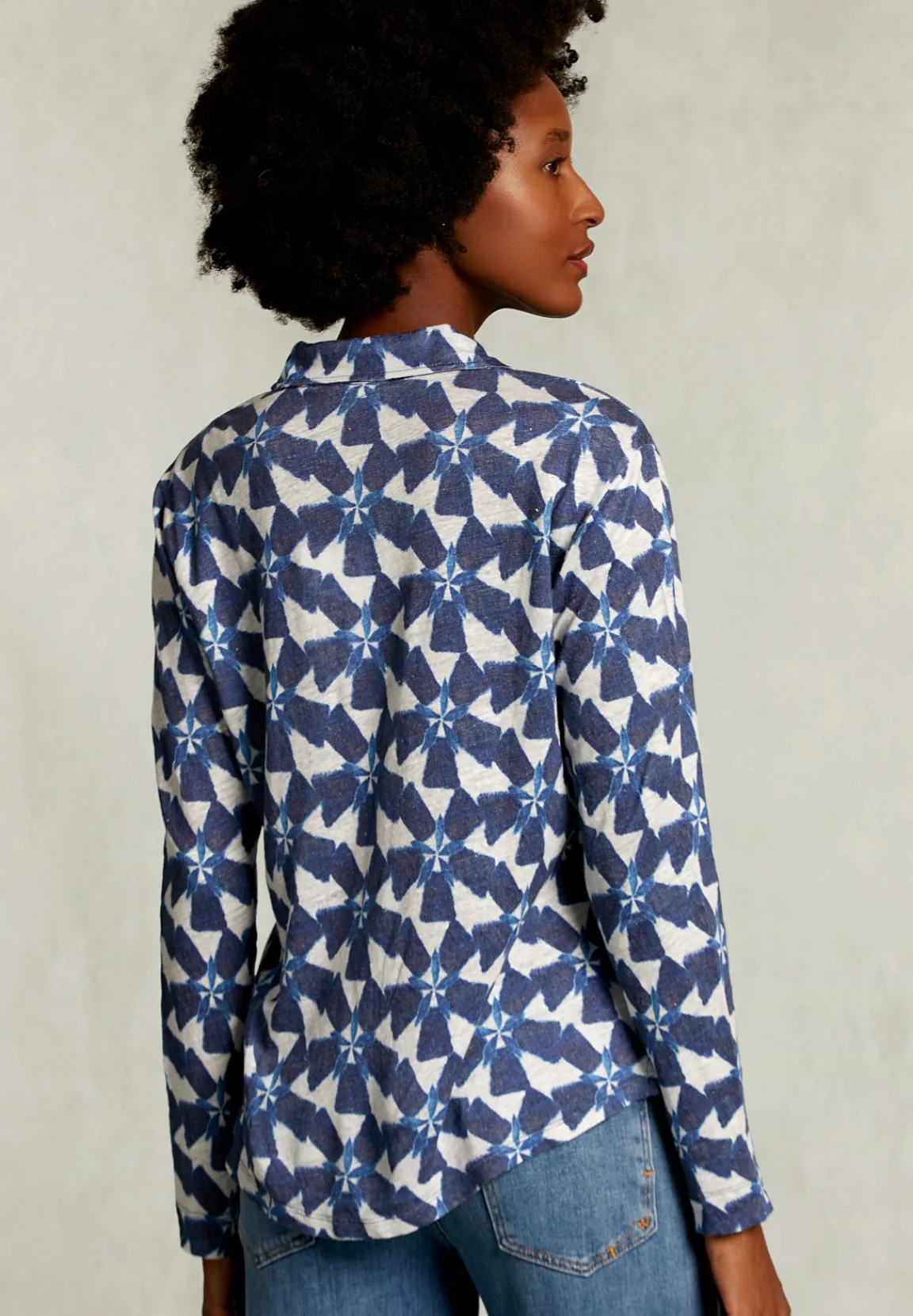 Sale River Woods Wit/blauwe linnen T-shirt met knopen -