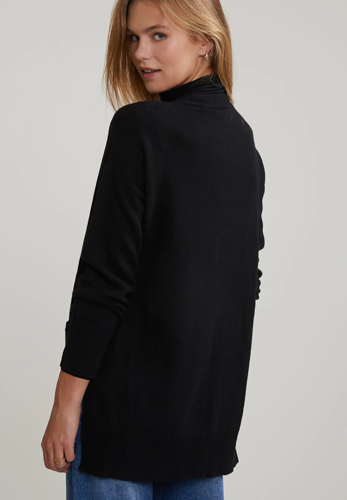 Outlet River Woods Zwarte V-hals cardigan met knopen 2 zakken -